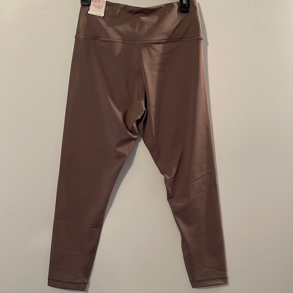 NWT Victoria’s Secret Love Cloud Crossover Leggings - Picture 10 of 15